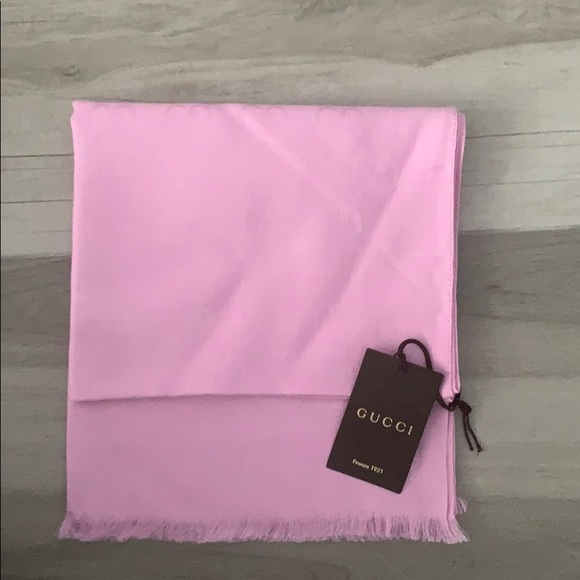 Gucci GG Logo Scarf - Picture 1 of 7